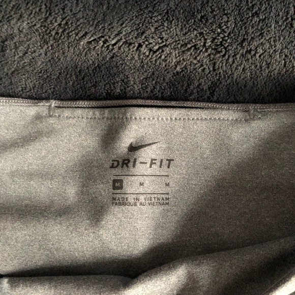 ❤️ Nike Leggings - Picture 4 of 5